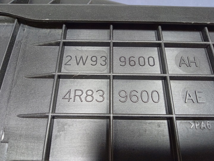 фото №8, Jaguar xf i x250 3.0d корпус фільтра повітря 2w93-9a612