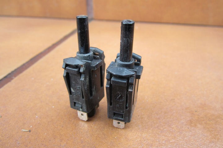 фото №11, Mercedes w124 защита заглушка рамка пластик ручка wewnętrzej дверь