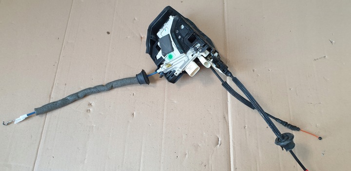 фото №1, Замок двері праві зад доводчик audi a8 d4 4h0839016d