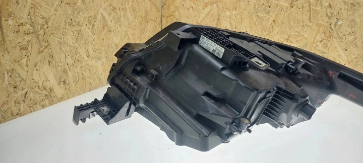 фото №15, Фара права передня land rover range rover iv l405 m8e213w029hm 0.0l
