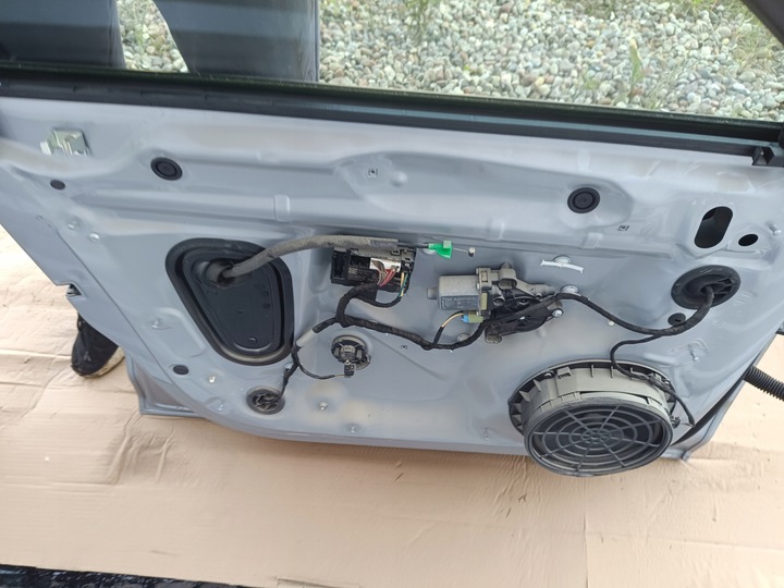 фото №7, Дверь передние перед левая левая задние зад audi a4 8w b9 lz7g 2016-2021