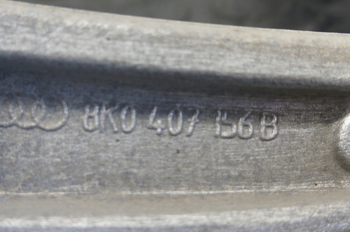 фото №8, Поворотный кулак правая a4 b8 b8 a6 c7 q5 2,0 tdi 8k0407241q