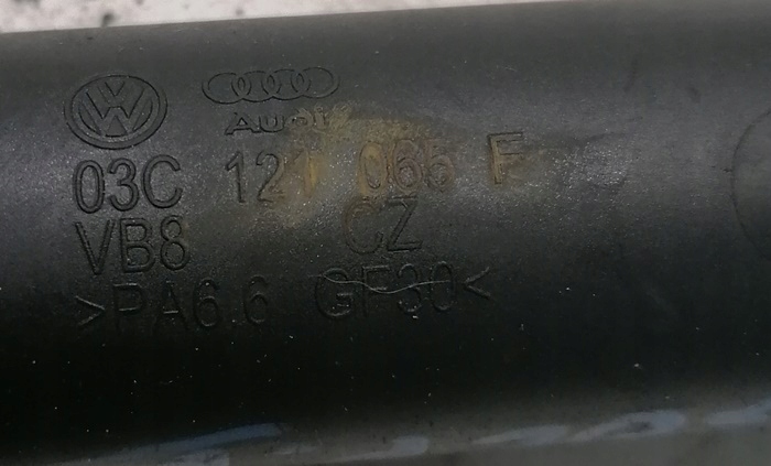 фото №2, Vw golf v 1.4 tsi шланг воды 03c121065f