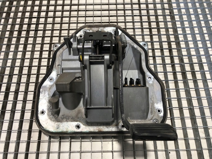 фото №1, Основание педалей daf xf 2106686