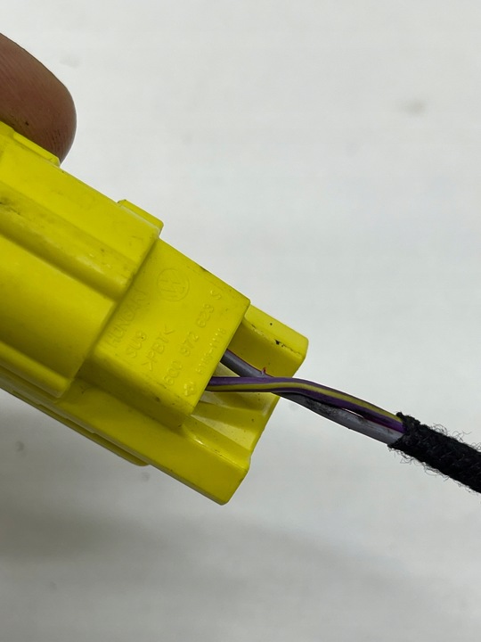 фото №12, Audi volkswagen seat skoda штекер разъём соединитель + шланг 6q0972623s