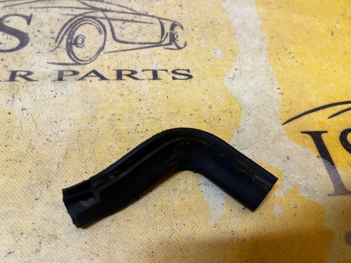 фото №3, Прокладка резиновая накладка подкапотное пространство правая renault captur i дорестайлинг