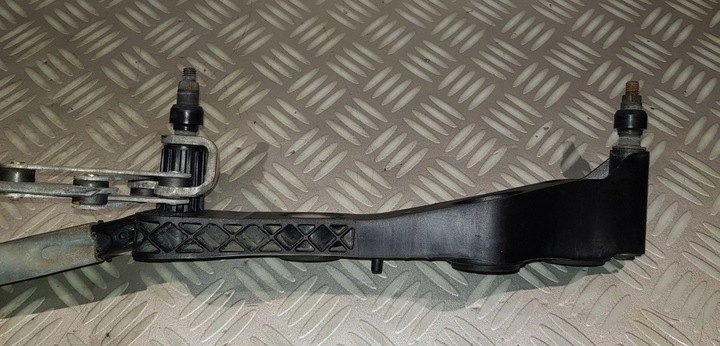 фото №8, Bmw e60 e61 e63 двигунчик механізм двірник скла перед 7131164 європа