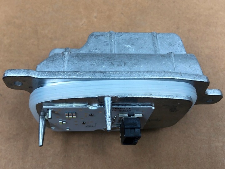 фото №14, Правая плата модуля drl лампы fullled b105444b do renault megane 2015-2020