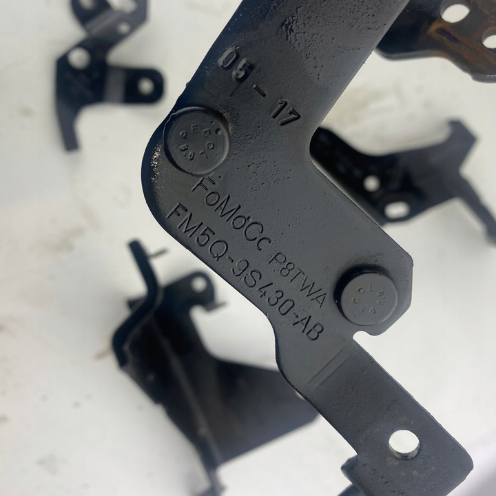 фото №11, Тримач підтримка кронштейн ford focus fiesta 1.5 1.6 hdi tdci