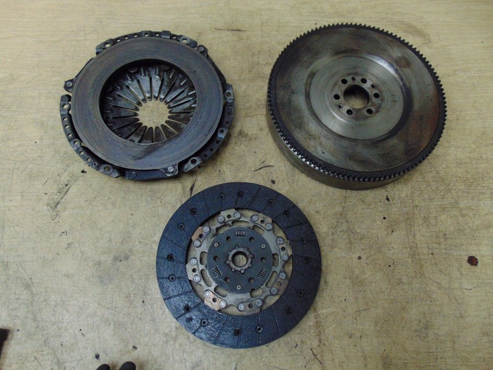 фото №9, Сцепление колесо двухмассовый mazda 5 ii cw 2010- 1.6 hdi