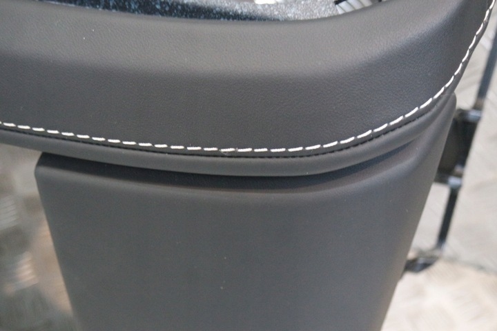 фото №8, Идеальная консоль панель кожа mercedes g w463/4