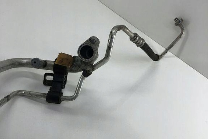 фото №10, Трубки кондиционера peugeot 308 sw ii 87291f03 1.6l дизель 2015