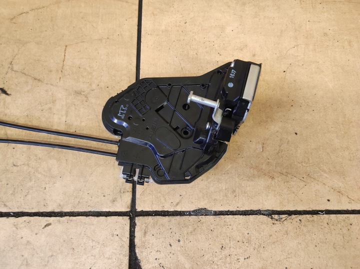 фото №6, Замок двері лівий зад hilux viii 8 5d