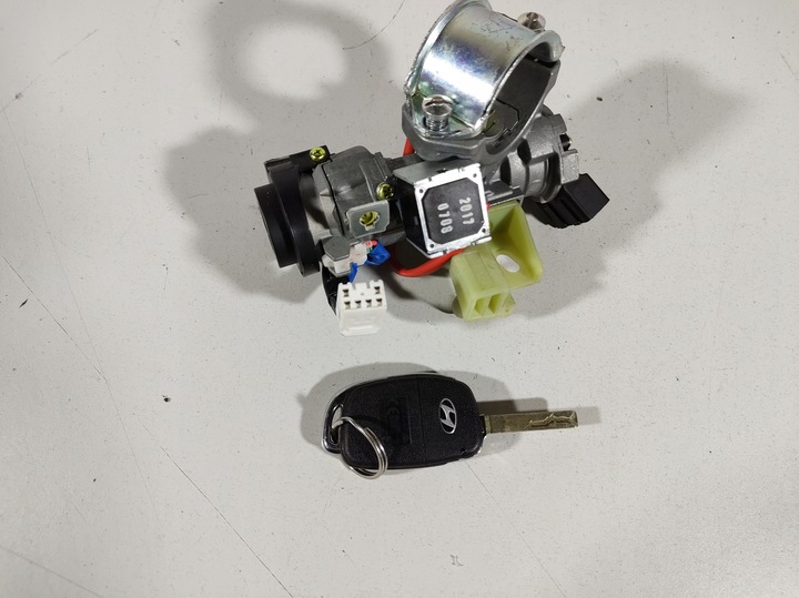 фото №5, Hyundai ioniq 17r- замок зажигания ключ