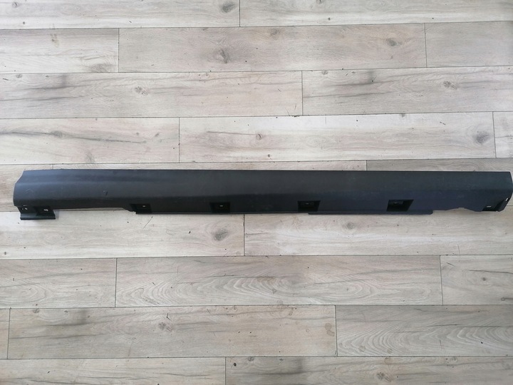 фото №1, Ford focus mk3 bm51a10154a порог планка пороговая правая оригинал