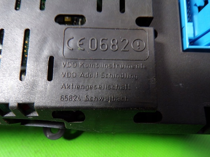 фото №13, Audi a6 c5 2.5 d спидометр приборы спидометр 4b0920936px