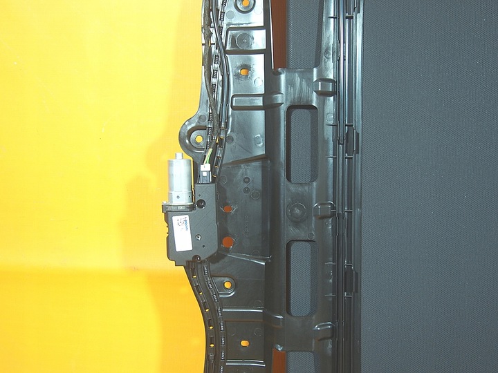 фото №10, Audi q3 83a 14km s line люк блок управления ролета 83a877041c