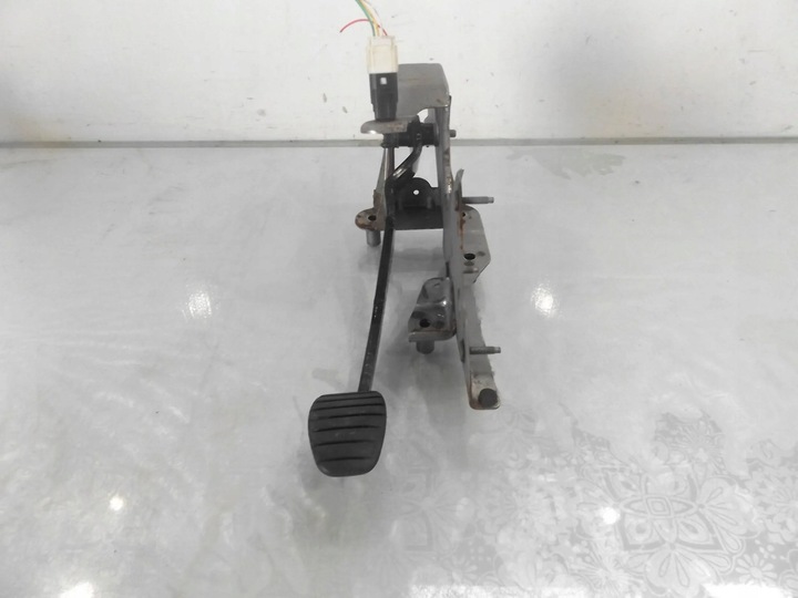 фото №2, Modus педаль тормоза