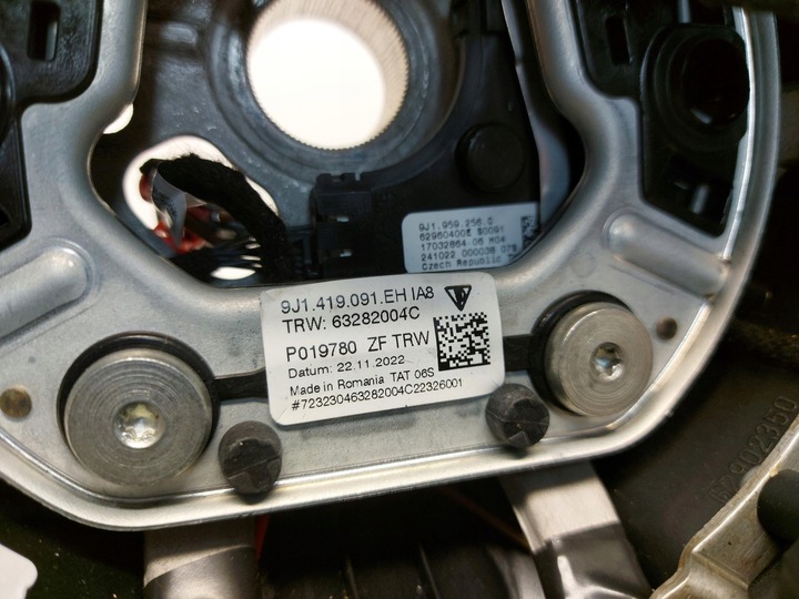 фото №10, Porsche taycan 4s 9j1 2022 кермо шкіряний оригінальна пелюстки