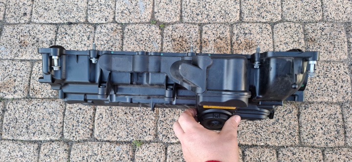 фото №9, Bmw f20 f30 f10 f25 f15 n20b20 2.0i 2.8i кришка клапанів 7588412 7633630