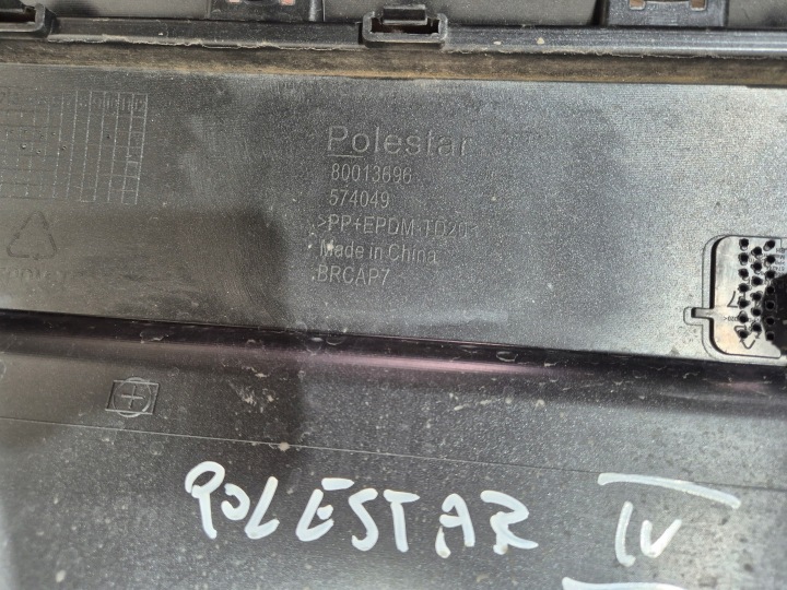 фото №16, Polestar 4 iv задний бампер 80013696