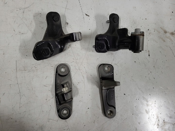 фото №1, Mercedes glk x204 10r петля петлі двері правий перед 197