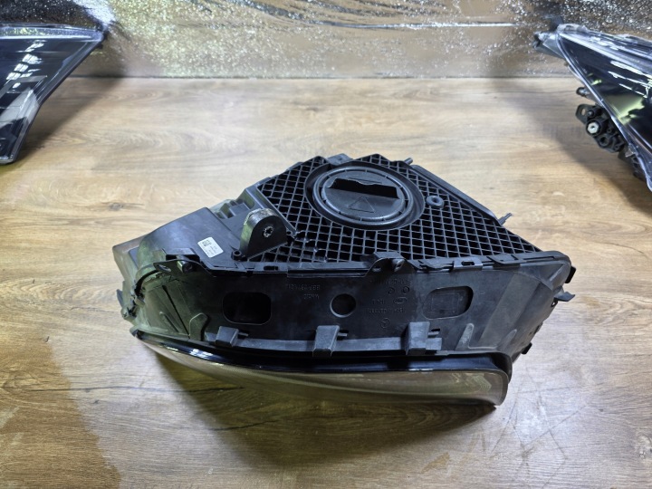 фото №13, Mercedes glc рестайлинг w253 фара передняя передняя левая multibeam a2539064903