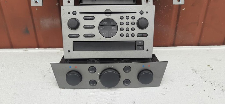 фото №2, Радио навигация opel vectra c astra h signum 13138250