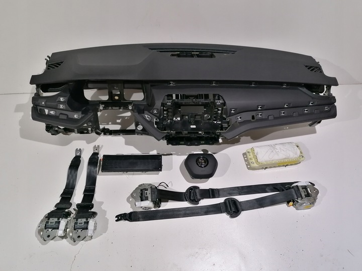 фото №1, Skoda octavia 4 iv панель консоль подушка безопасности ремни оригинал zgrzewana накладка