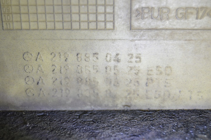 фото №16, Оригинальный бампер зад amg mercedes cls w219 amg 5.5 компрессор 197 комплект