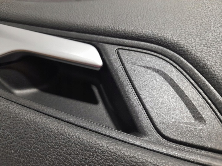 фото №12, Audi a3 8v sportback боковина дверь правые зад обивка чёрная супер состояние