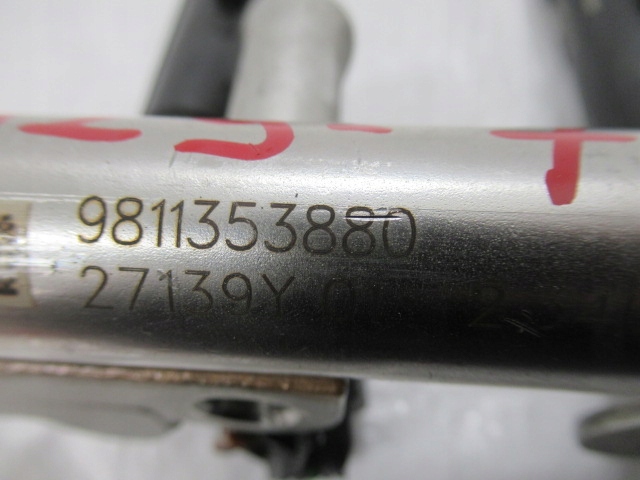 фото №8, Peugeot 208 1.2 thp топливная рейка форсунка 9811353880