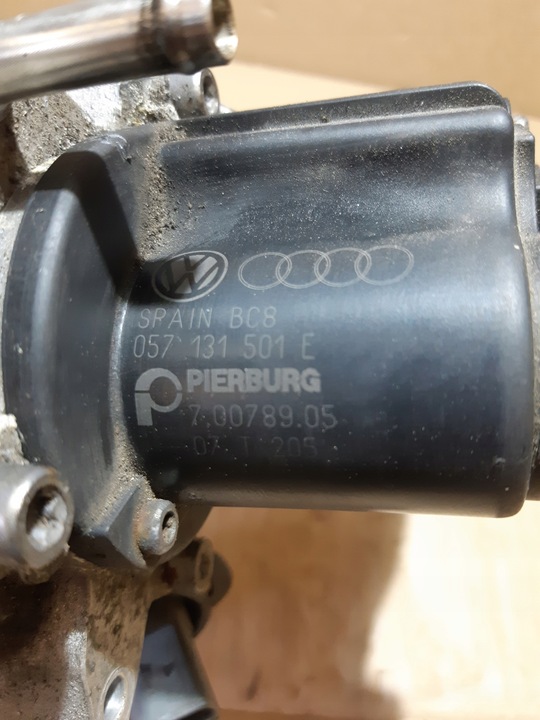 фото №7, Audi q7 4l 4.2 tdi клапан egr 057131501e 057131224e