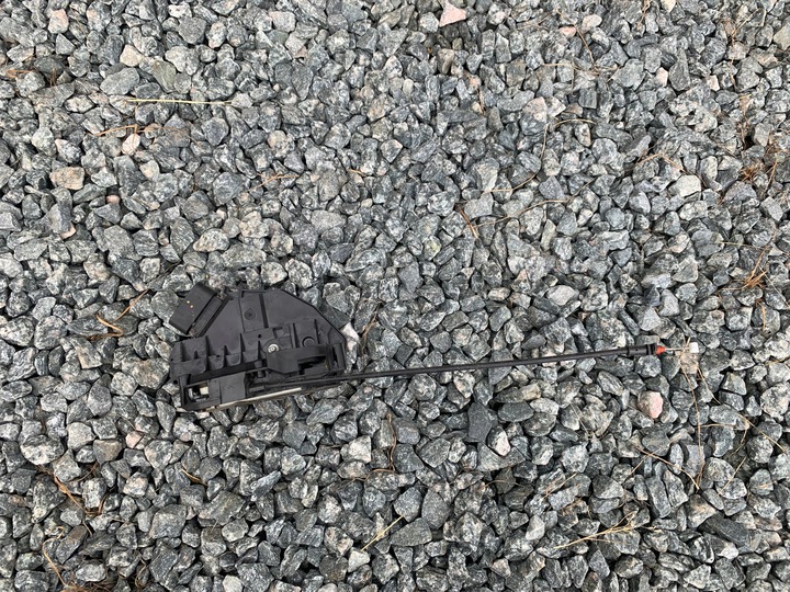 фото №1, Ford c-max mk2 ii замок дверь перед am5a-u21813-ac