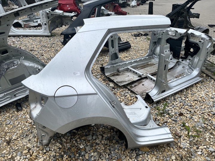 фото №1, Чверть крило зад праві skoda fabia iii 14- hb la7w