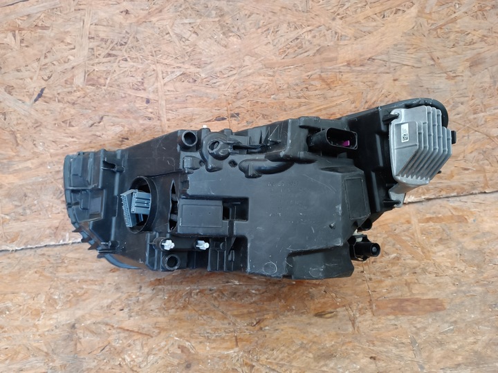 фото №15, Лампа правый перед eu led volvo xc40 31655632