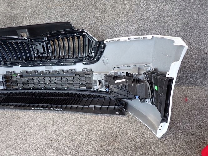 фото №9, Skoda octavia iv бампер переднє перед впуск повітря