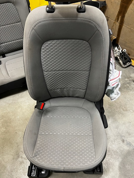 фото №7, Комплект сиденья перед диван зад ford втулка стабилизатора mk4 1.5 eb