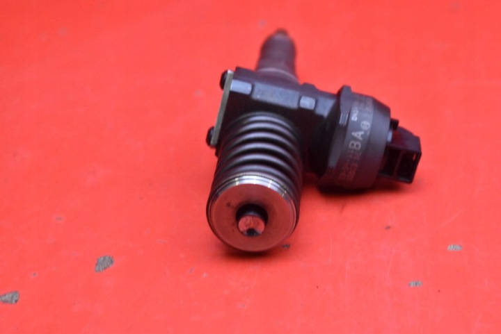 фото №5, Форсунка насос-форсунка 038130073ag 0414720215 vw transporter t5 1.9 tdi 85 km