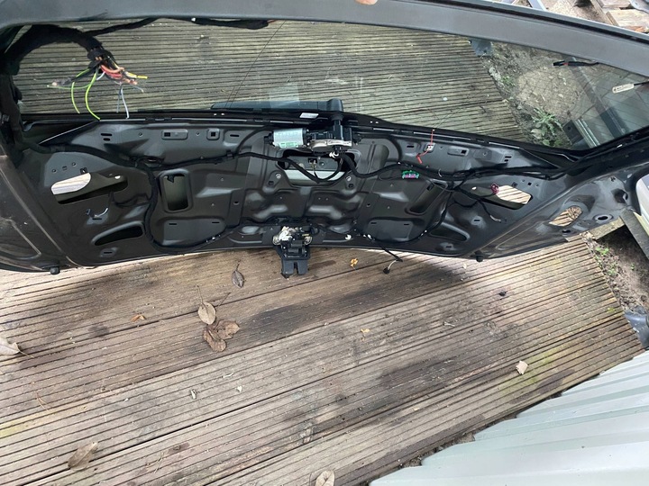 фото №6, Audi q5 рестайлинг 8r комплектная крышка багажника зад задняя lx7r серый