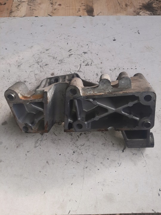 фото №5, Лапи кронштейн двигуна iveco daily 3.0