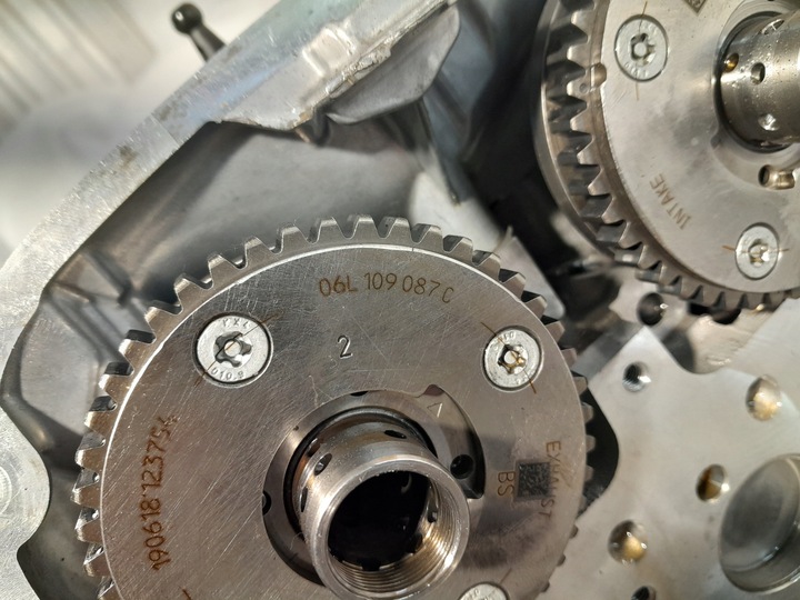 фото №14, Audi a4 b9 головка комплектная исправная 2.0tfsi cym