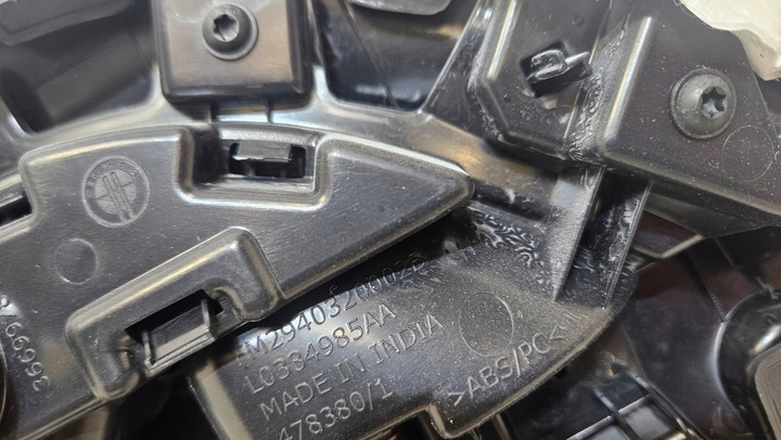 фото №15, Оббивка двері лівих перед fisker океан fm2940320002b