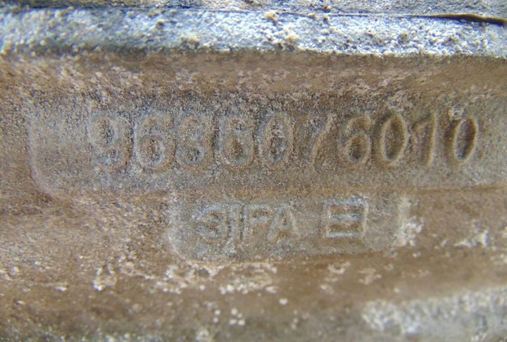 фото №8, Peugeot 407 1.6 16v головка двигуна 9636076010