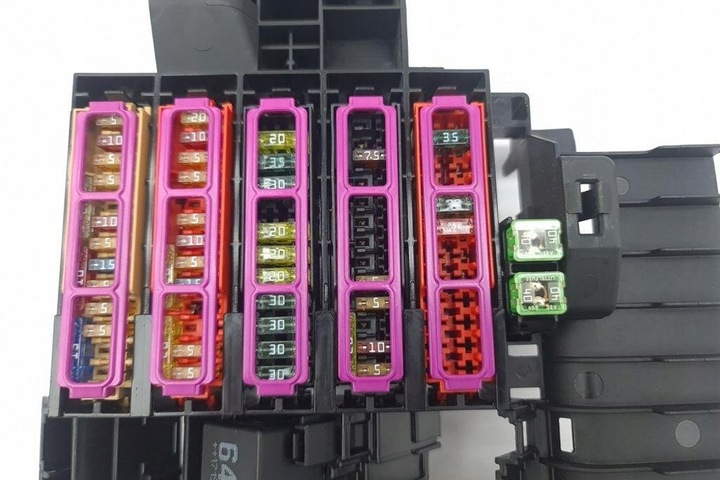 фото №13, Коробка предохранителей audi a4 avant 8w5, b9 8w2971845a 2.0l дизель 2017