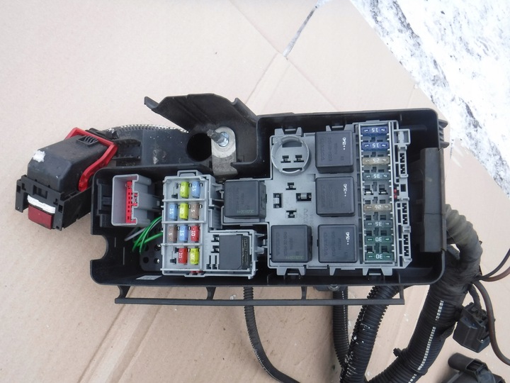 фото №3, Коробка запобіжників volvo xc70 xc90 2.4 d5 30728132