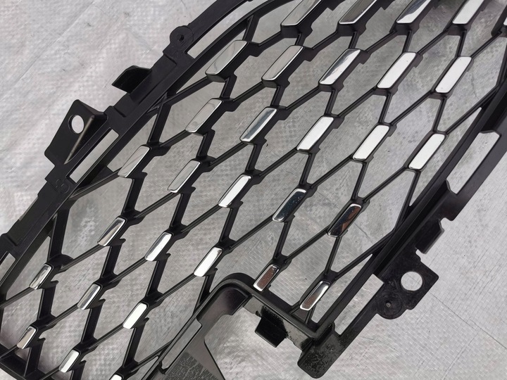 фото №6, Renault zoe рестайлінг 19- ліва решітка бампера перед 622553535r гарні