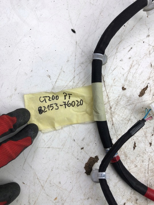 фото №4, Lexus ct жгут дверь правые зад 82153-76020