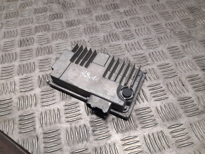 фото №5, Audi a8 s8 d4 4h 2013 з спереду блок керування / модуль підвішування пневматичного