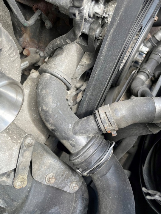 фото №7, Mercedes c клас w204 трубка пластикова насоса води